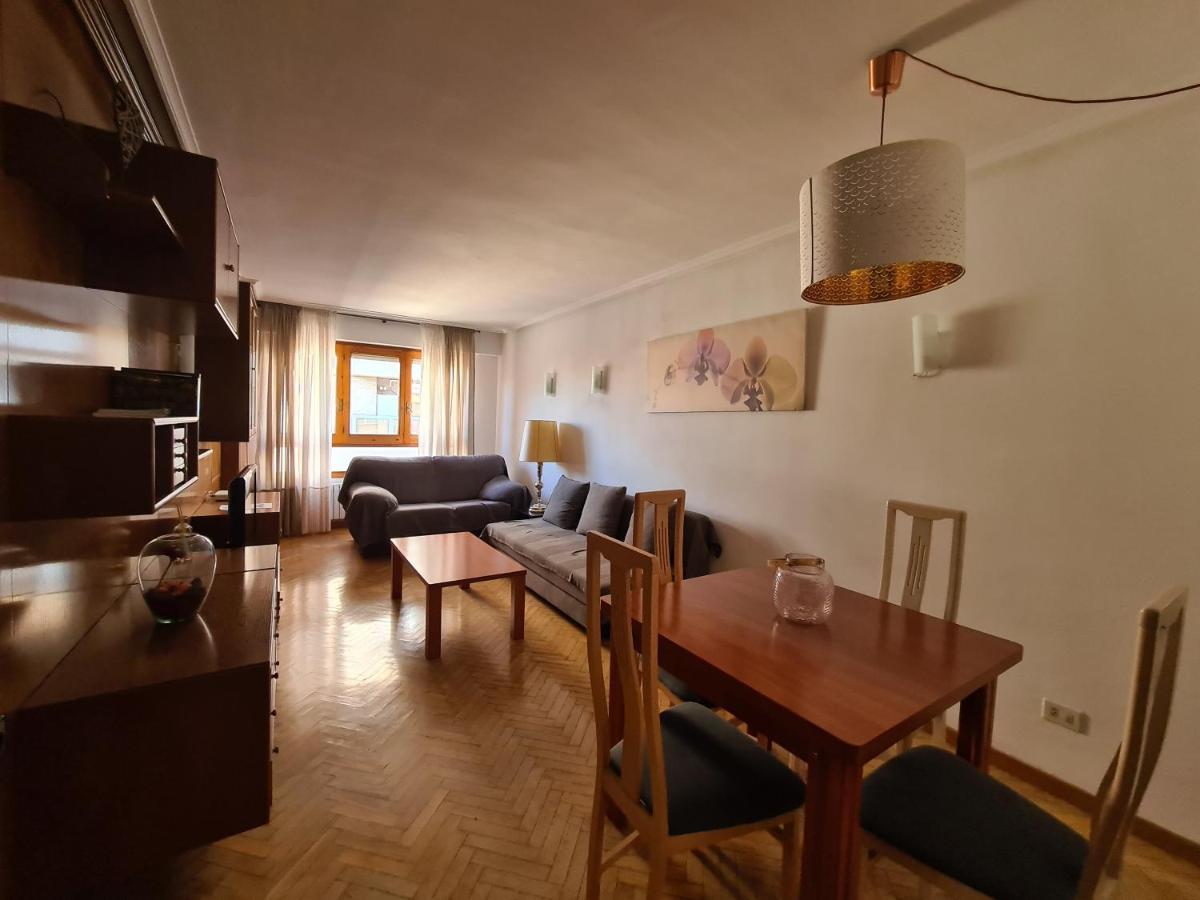 Dos Torres Tauriel - Espacioso Apartamento Con Impresionantes Vistas Y Garaje Privado Saragosse Extérieur photo