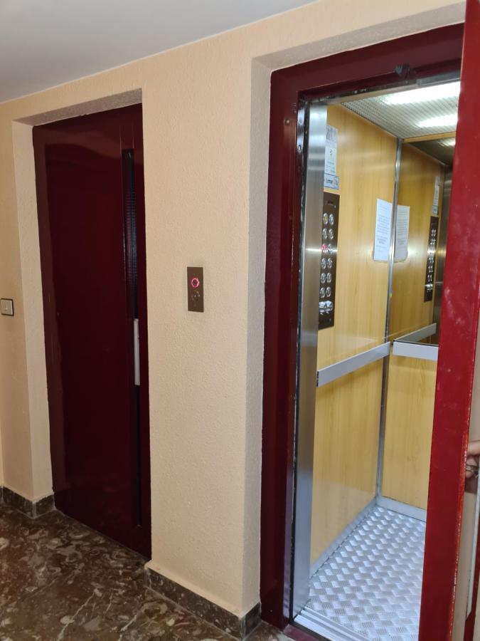 Dos Torres Tauriel - Espacioso Apartamento Con Impresionantes Vistas Y Garaje Privado Saragosse Extérieur photo